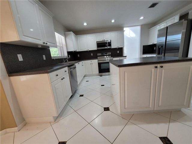 2281 SW 164th Avenue, Miramar, FL 33027