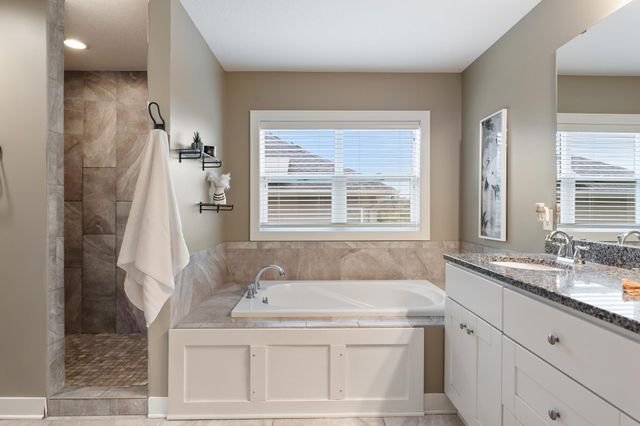 9060 Degler Circle, Chanhassen, MN 55317