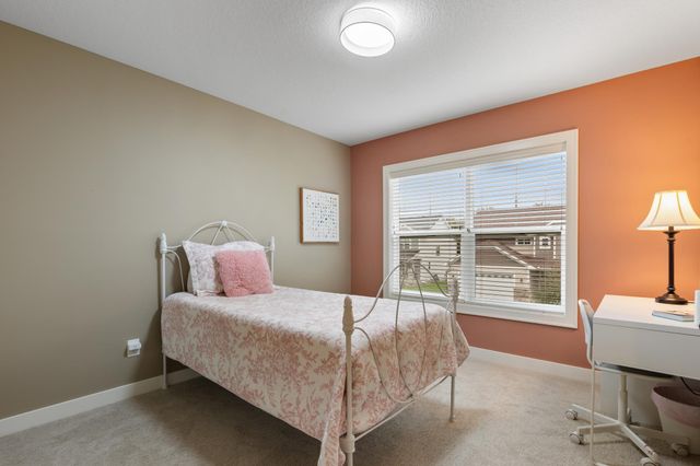 9060 Degler Circle, Chanhassen, MN 55317