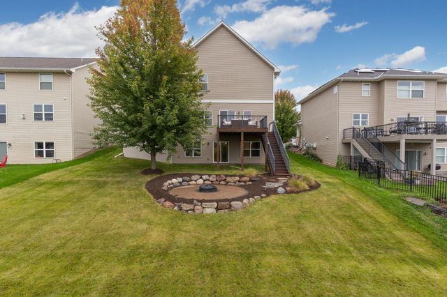 9060 Degler Circle, Chanhassen, MN 55317