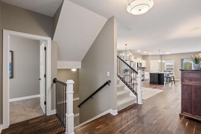 9060 Degler Circle, Chanhassen, MN 55317