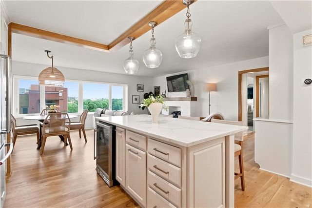 4545 Wornall Road 609, Kansas City, MO 64111