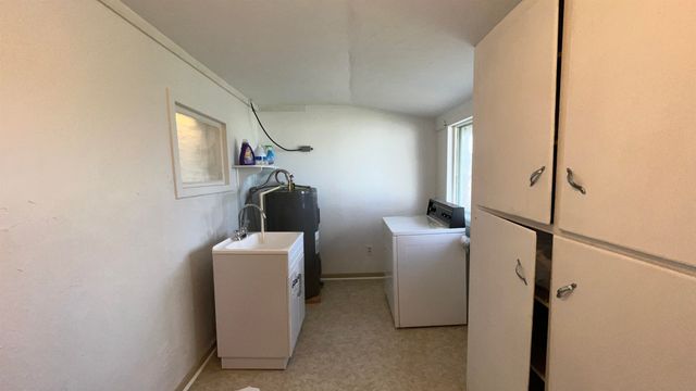 309 N H St, Sprague, WA 99032