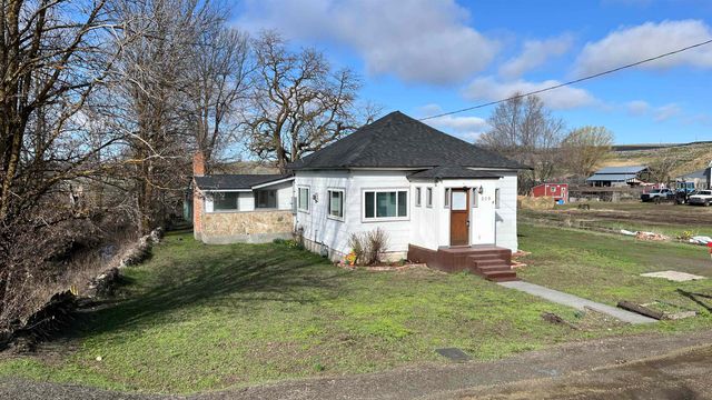 309 N H St, Sprague, WA 99032