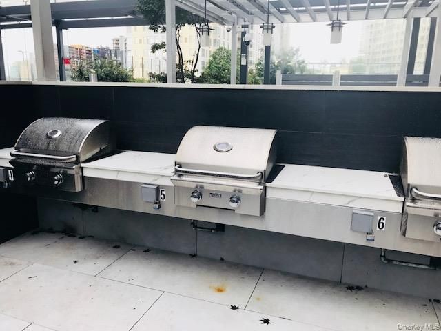 13103 40th Road 15H, Flushing, NY 11354