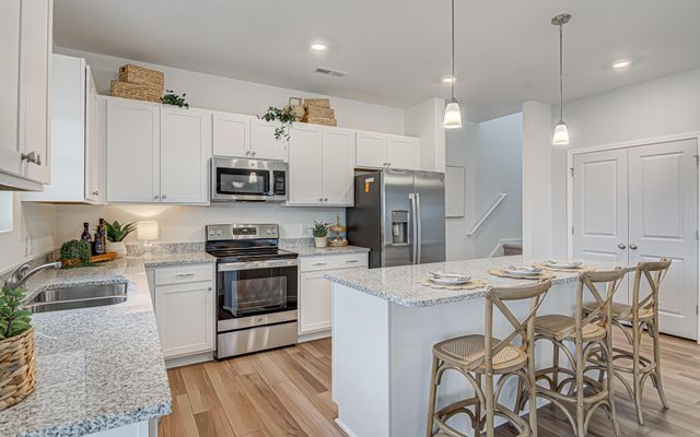 261 Clarabelle Lane, Summerville, SC 29483