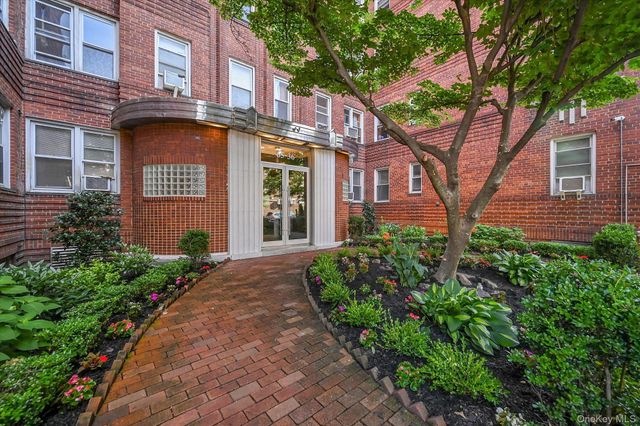6536 Wetherole Street 608, Rego Park, NY 11374
