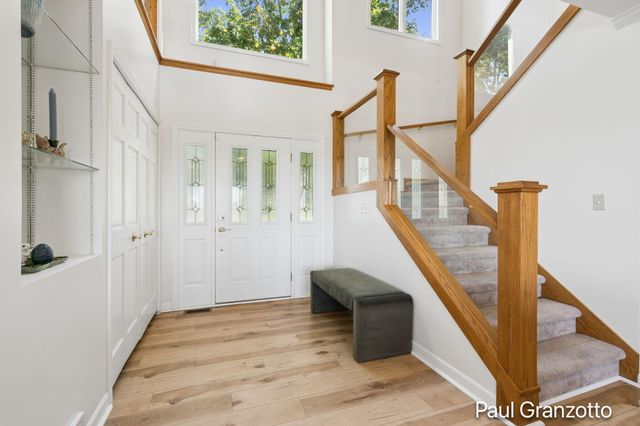 1524 Lakeshore Drive, Muskegon, MI 49441