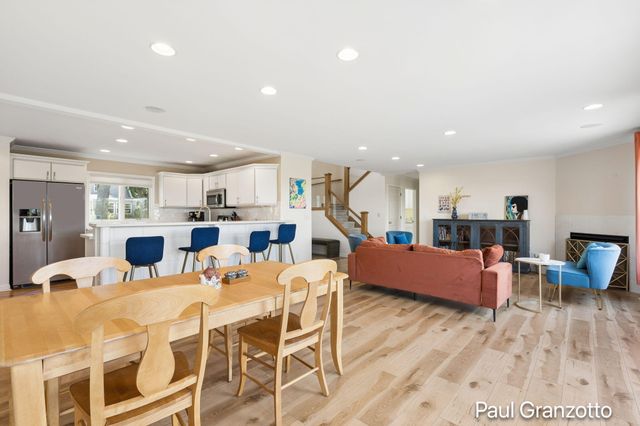 1524 Lakeshore Drive, Muskegon, MI 49441
