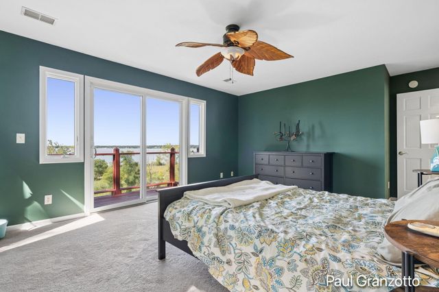 1524 Lakeshore Drive, Muskegon, MI 49441