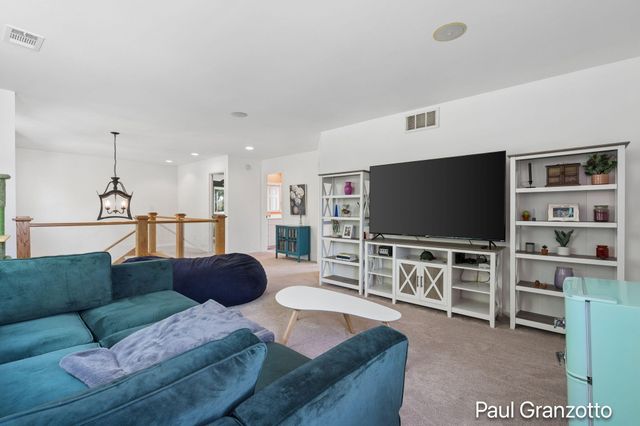 1524 Lakeshore Drive, Muskegon, MI 49441