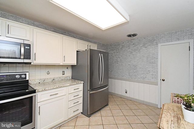 551 WALTER RD, Warminster, PA 18974