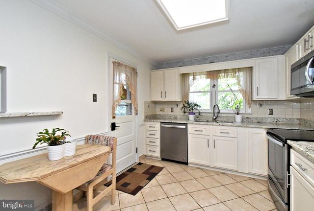 551 WALTER RD, Warminster, PA 18974