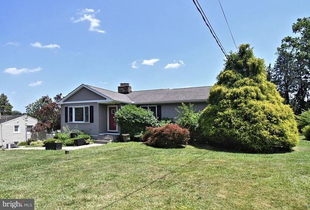 551 WALTER RD, Warminster, PA 18974