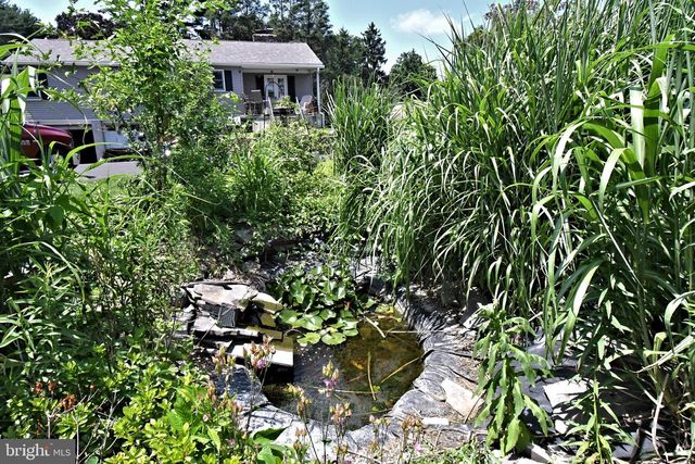 551 WALTER RD, Warminster, PA 18974