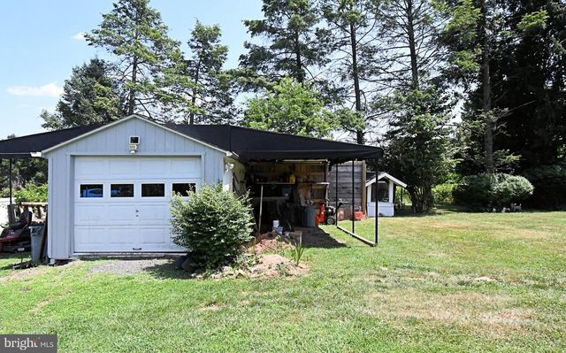 551 WALTER RD, Warminster, PA 18974