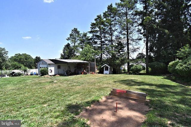 551 WALTER RD, Warminster, PA 18974