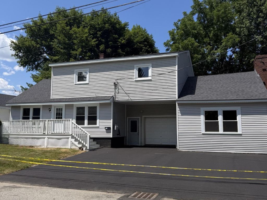 27 Flanders Street, Auburn, ME 04210 — photo 2