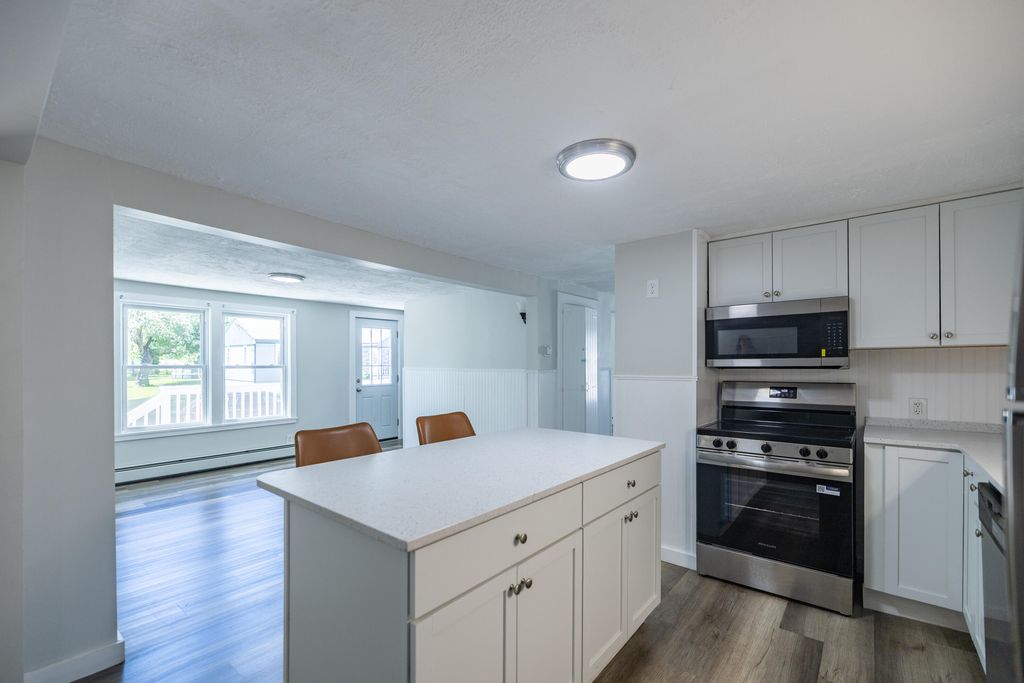 27 Flanders Street, Auburn, ME 04210 — photo 4