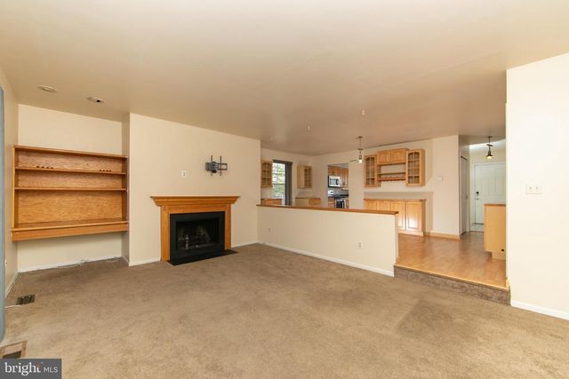 606 KINGS CROFT, Cherry Hill, NJ 08034