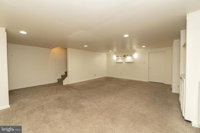 606 KINGS CROFT, Cherry Hill, NJ 08034