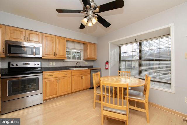 606 KINGS CROFT, Cherry Hill, NJ 08034