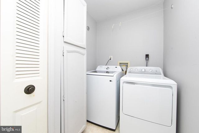 606 KINGS CROFT, Cherry Hill, NJ 08034