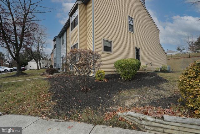 606 KINGS CROFT, Cherry Hill, NJ 08034