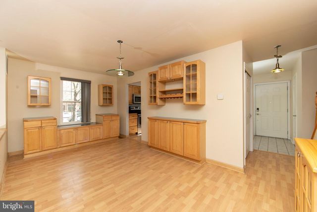 606 KINGS CROFT, Cherry Hill, NJ 08034