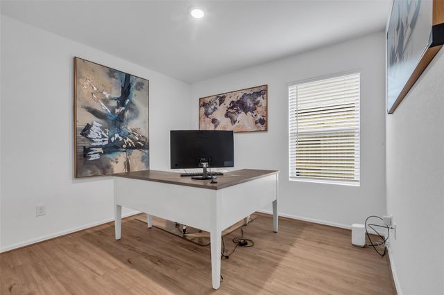 4154 Saltillo Lakes Drive, Baytown, TX 77521