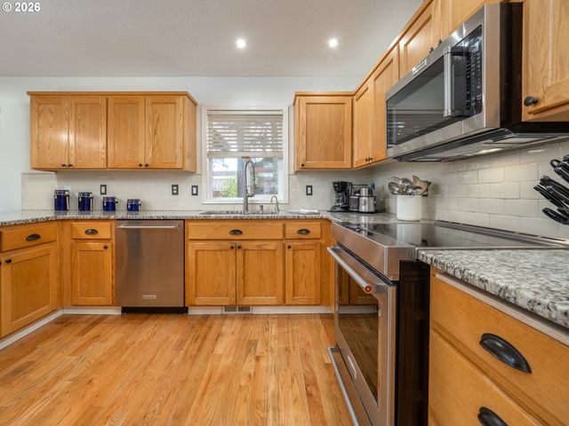 129 NICHOLAS Way, Newberg, OR 97132