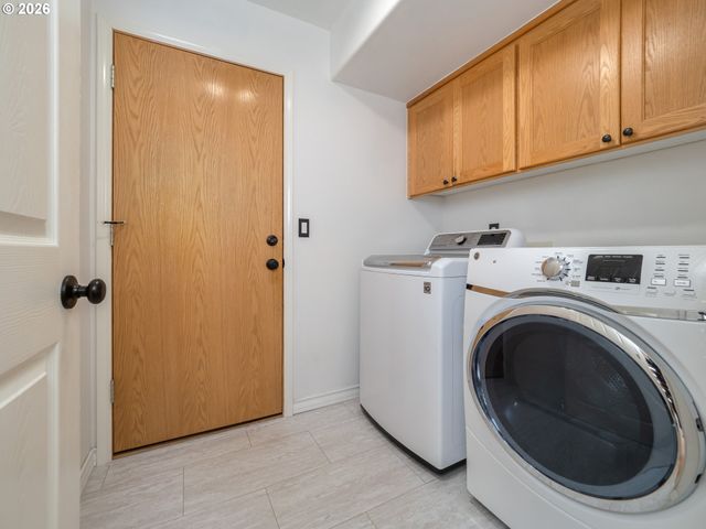 129 NICHOLAS Way, Newberg, OR 97132