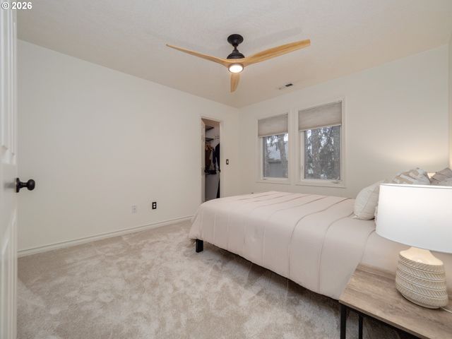129 NICHOLAS Way, Newberg, OR 97132