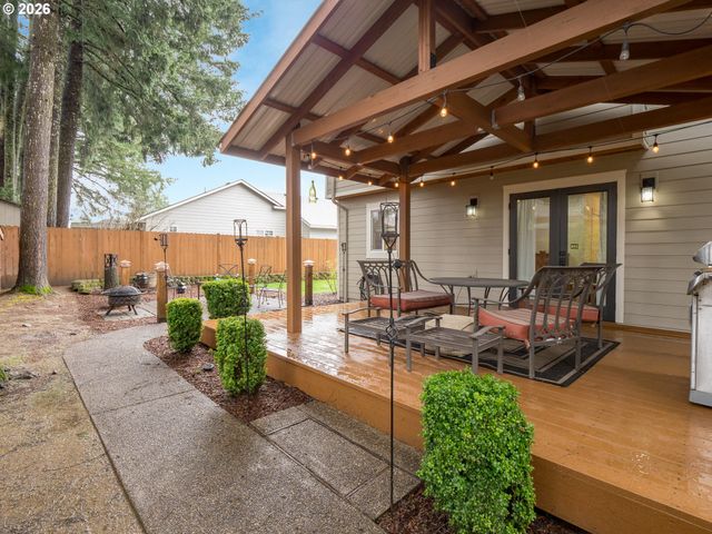 129 NICHOLAS Way, Newberg, OR 97132