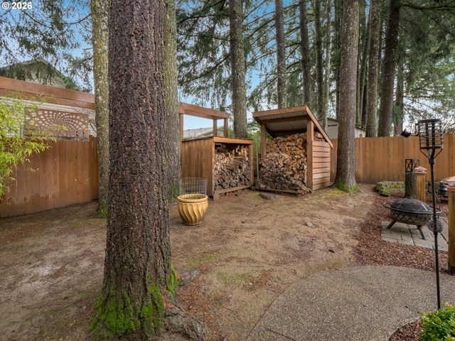 129 NICHOLAS Way, Newberg, OR 97132