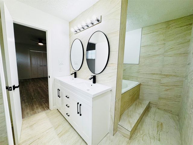 2326 Briarview Drive, Houston, TX 77077