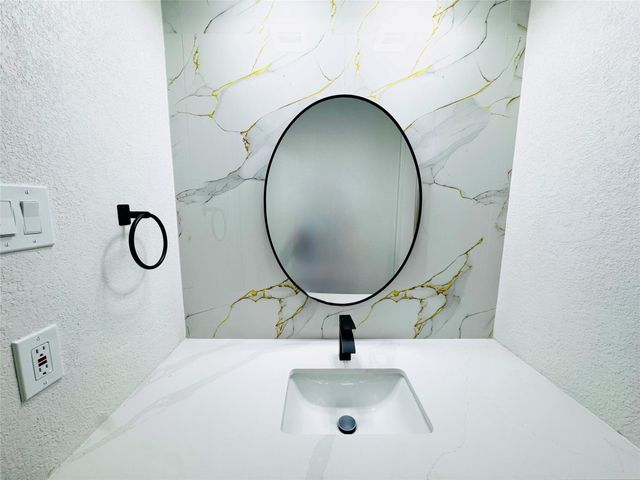 2326 Briarview Drive, Houston, TX 77077