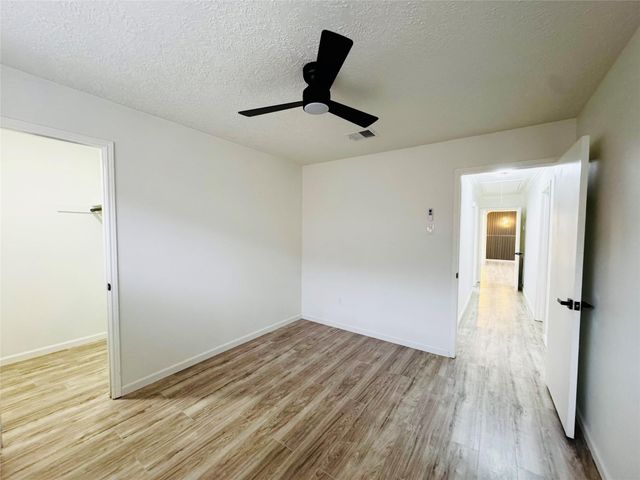 2326 Briarview Drive, Houston, TX 77077