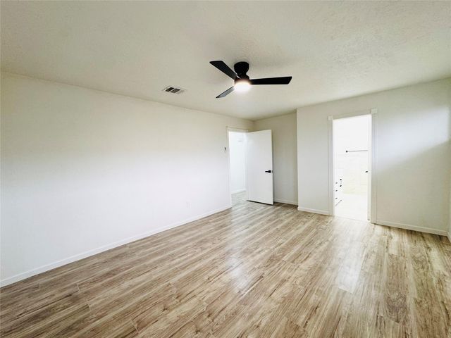 2326 Briarview Drive, Houston, TX 77077