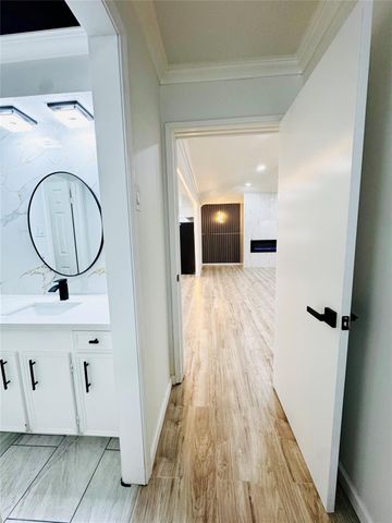 2326 Briarview Drive, Houston, TX 77077