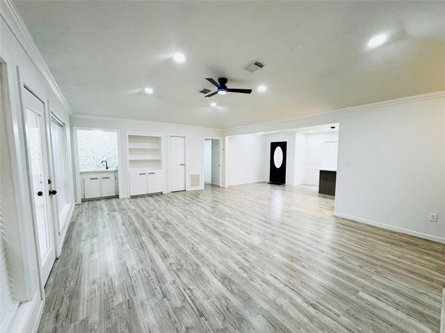 2326 Briarview Drive, Houston, TX 77077