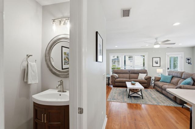 2178 Hartfords Bluff Lane, Mount Pleasant, SC 29466