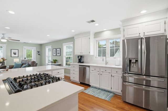 2178 Hartfords Bluff Lane, Mount Pleasant, SC 29466