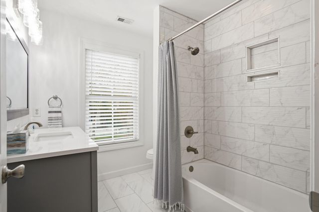 2178 Hartfords Bluff Lane, Mount Pleasant, SC 29466