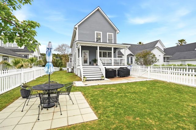 2178 Hartfords Bluff Lane, Mount Pleasant, SC 29466