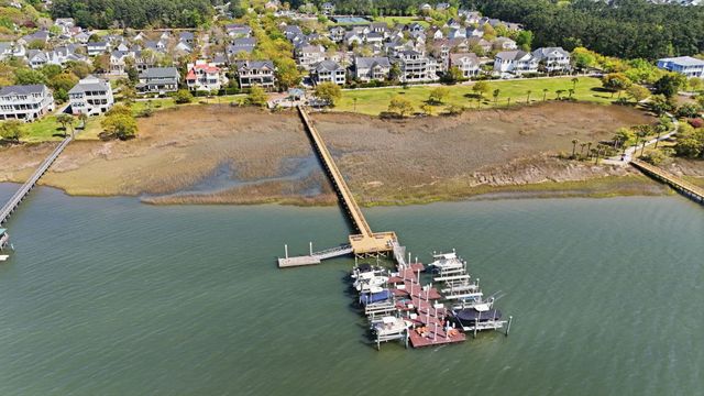 2178 Hartfords Bluff Lane, Mount Pleasant, SC 29466