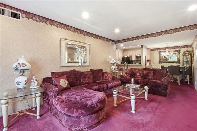 1230 Horn Ave 402, West Hollywood, CA 90069