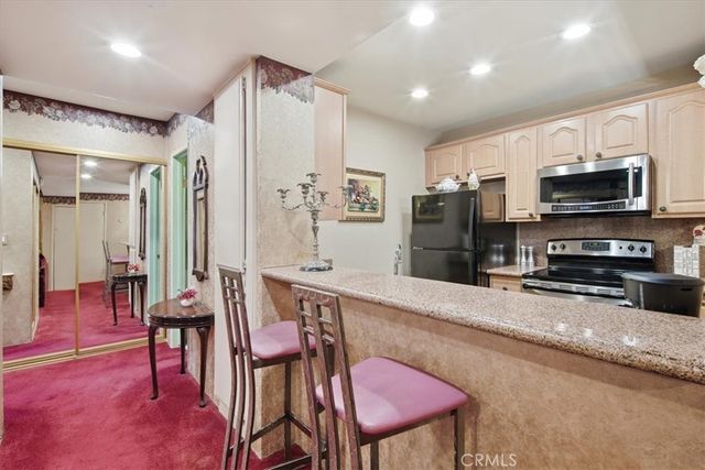 1230 Horn Ave 402, West Hollywood, CA 90069