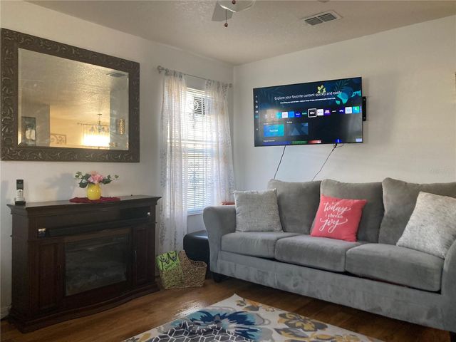 4634 COLLEGE DRIVE, Orlando, FL 32811