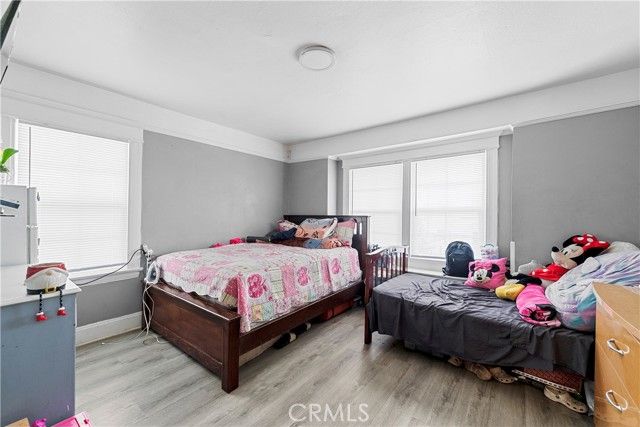 1665 Arlington, Los Angeles, CA 90019